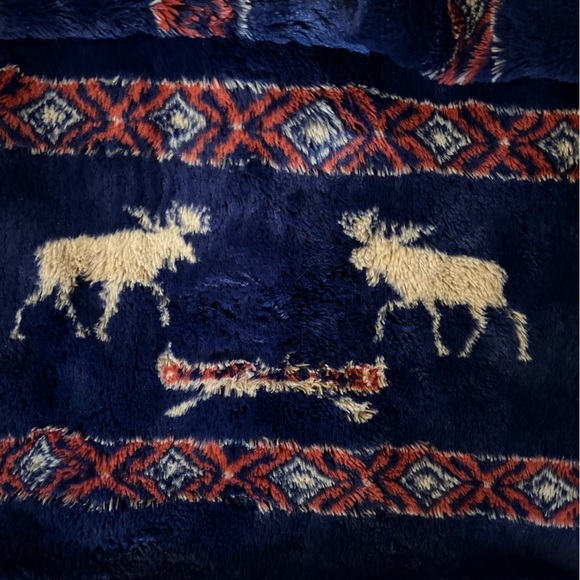 Vintage Northern Lifestyles Canada Fuzzy Reindeer Zip Front Hoody Jacket XS - Picture 14 of 16